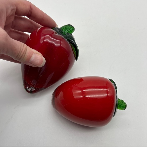 Set Of 2 Red Peppers Vintage Murano Style Art Glass Hand Blown Vegetable Fruit - Picture 1 of 13